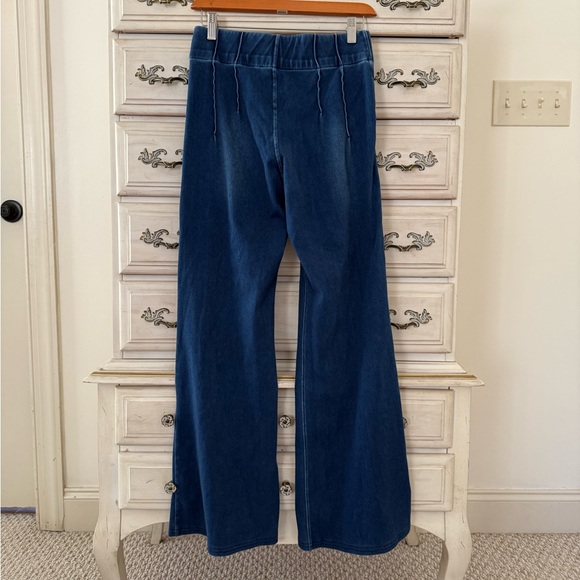 Vici Dark Wash Flare Leg Jeans - Picture 2 of 5